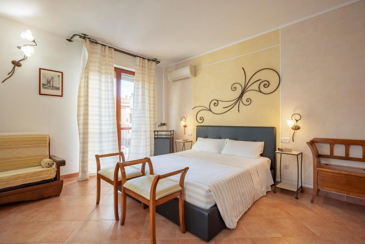 Lola Piccolo Hotel Marina di Grosseto Esterno foto