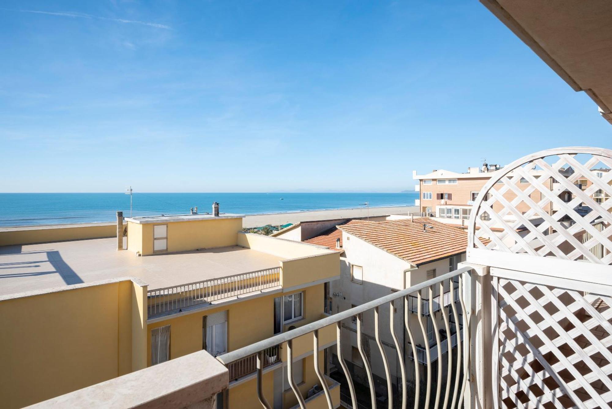 Lola Piccolo Hotel Marina di Grosseto Esterno foto