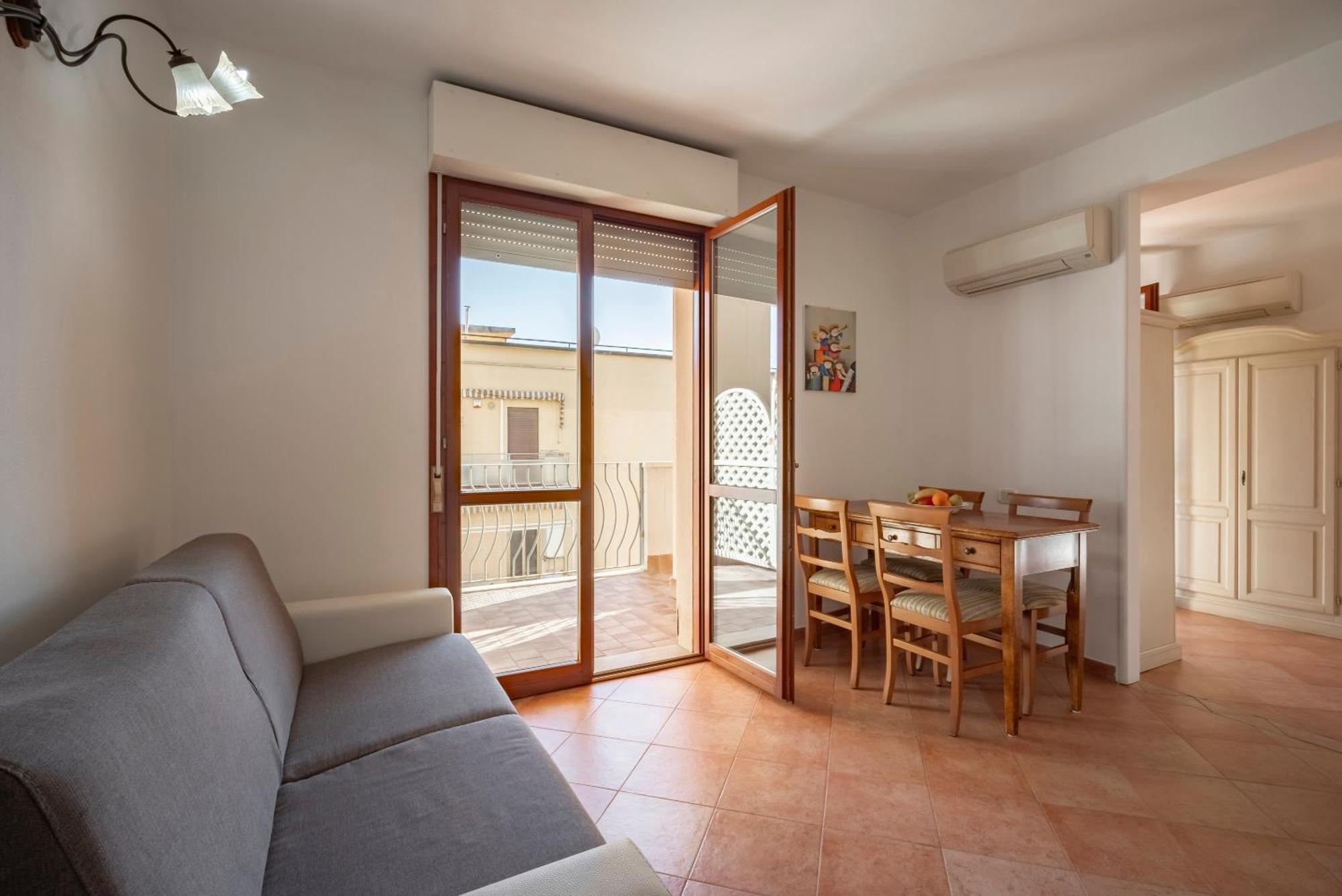 Lola Piccolo Hotel Marina di Grosseto Esterno foto