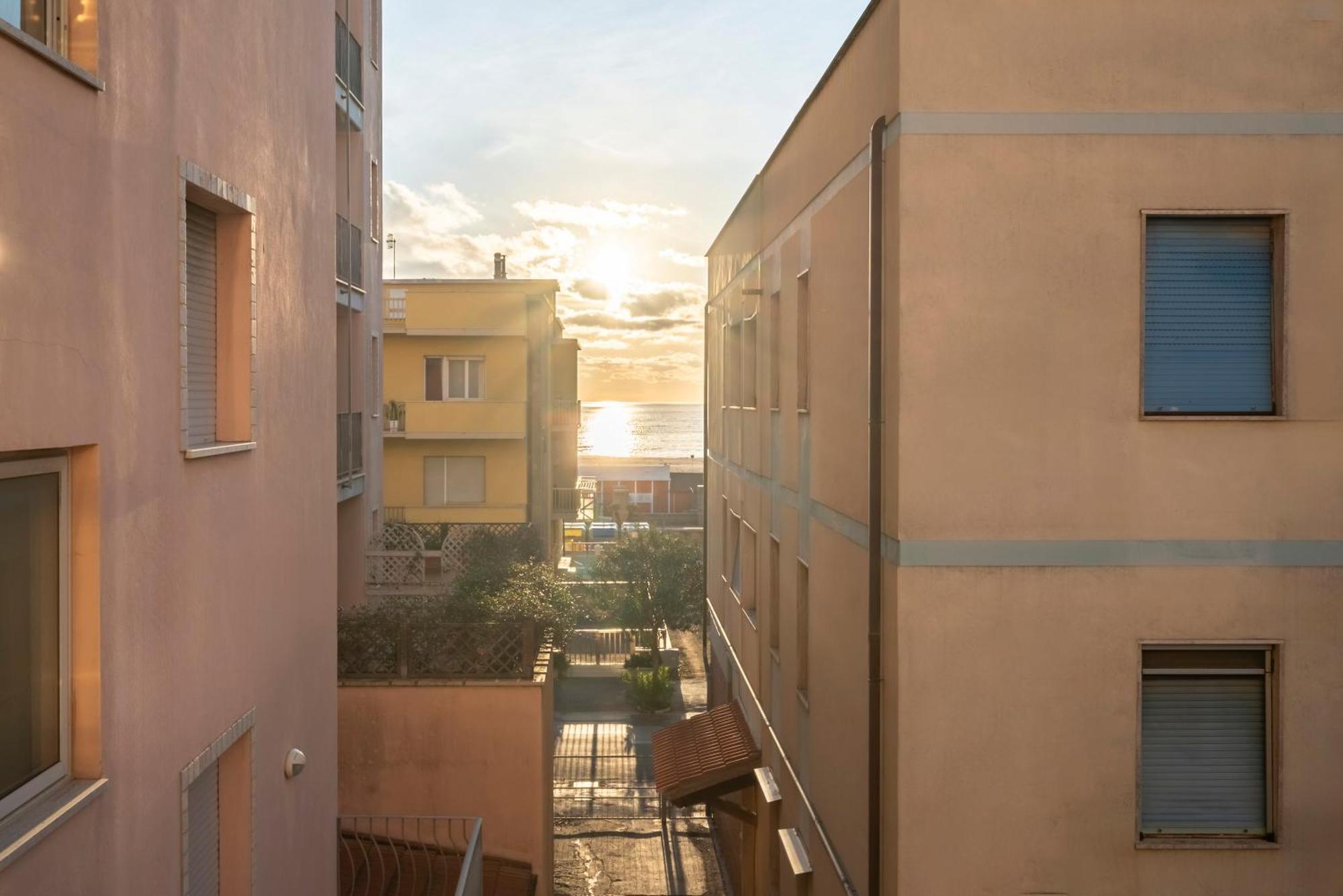 Lola Piccolo Hotel Marina di Grosseto Esterno foto