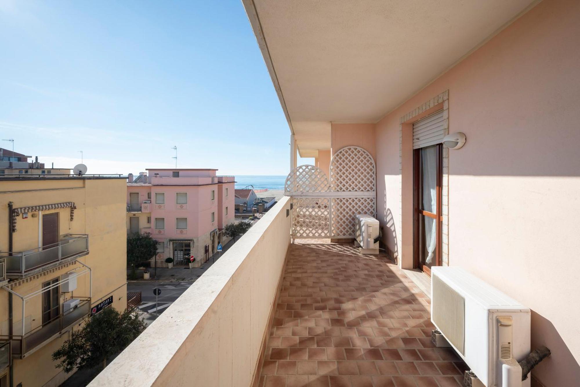 Lola Piccolo Hotel Marina di Grosseto Esterno foto