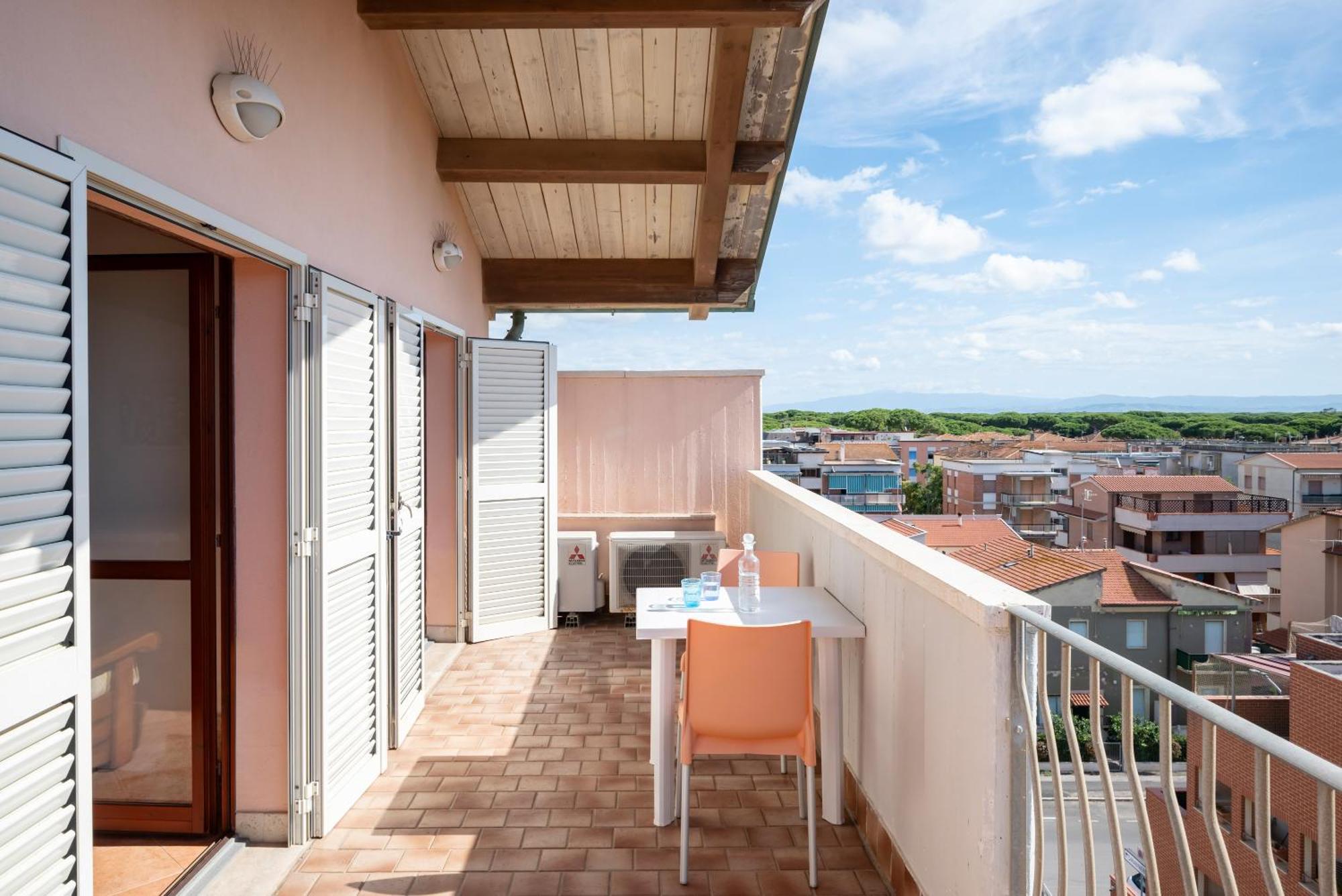 Lola Piccolo Hotel Marina di Grosseto Esterno foto