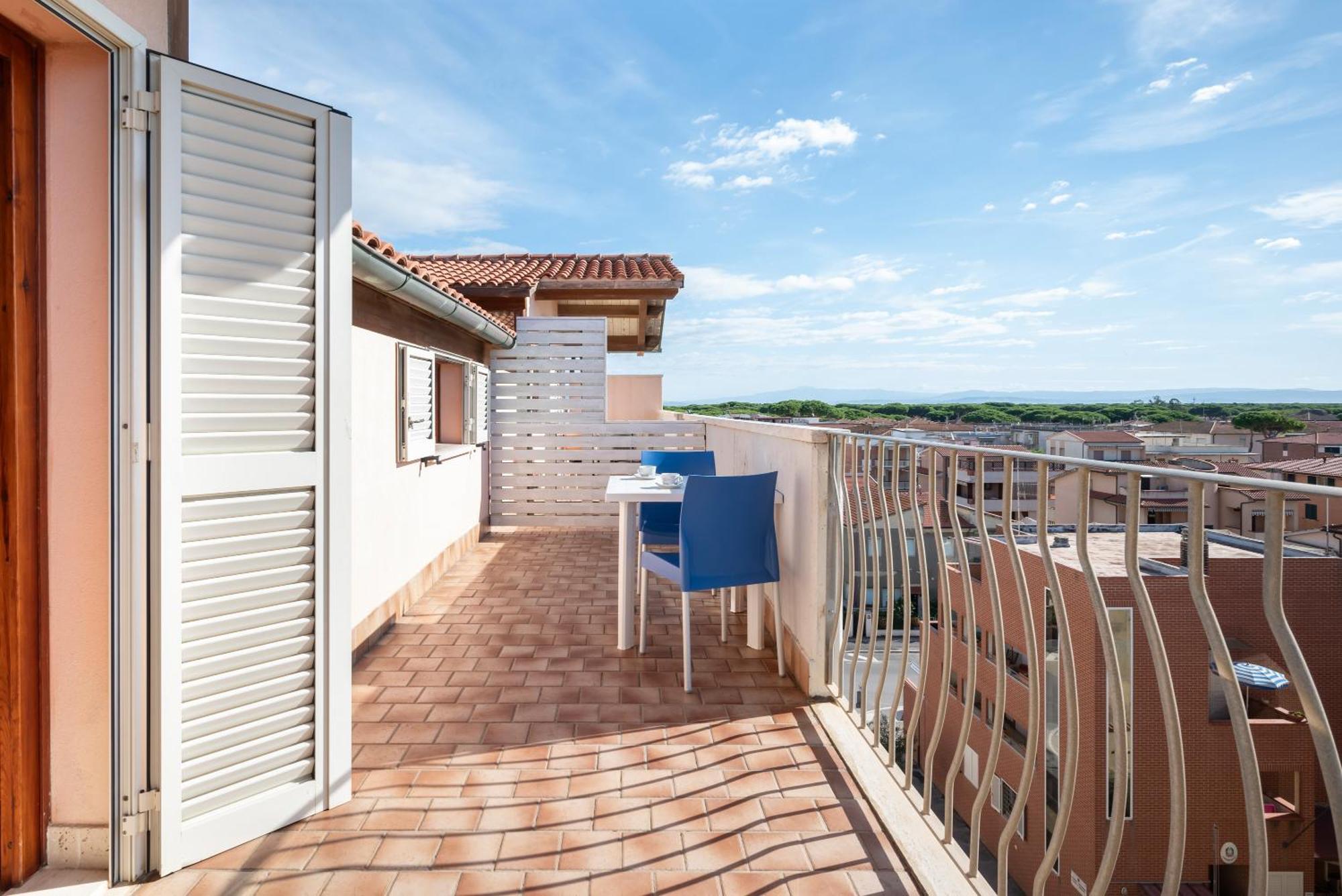 Lola Piccolo Hotel Marina di Grosseto Esterno foto