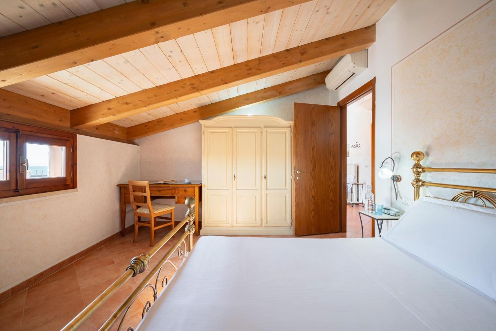 Lola Piccolo Hotel Marina di Grosseto Esterno foto